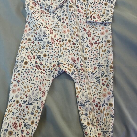 Spring Garden PNW Baby 2 Way Zipper Romper NWT 0-3 Months - Picture 3 of 6